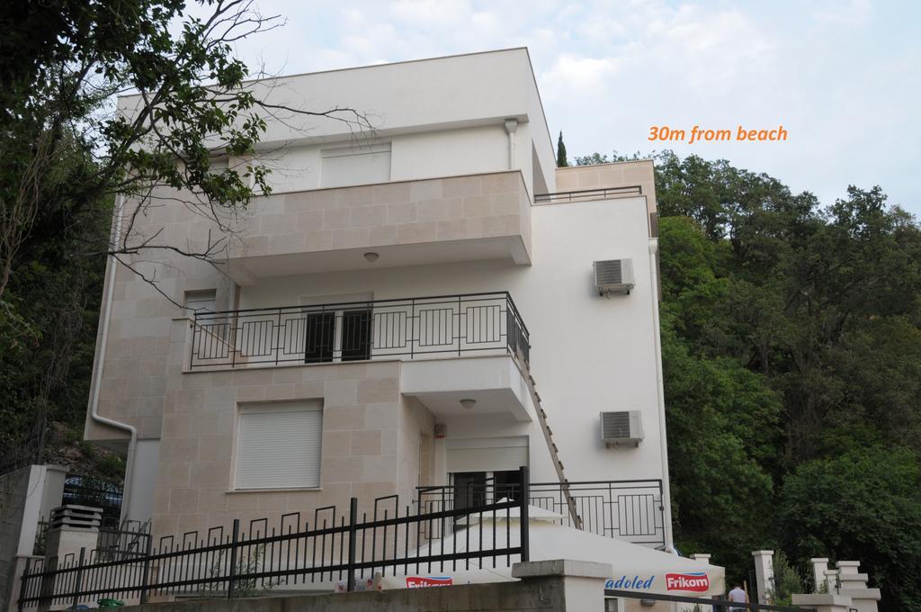 Apartments Villa Simonovic Petrovac Kültér fotó