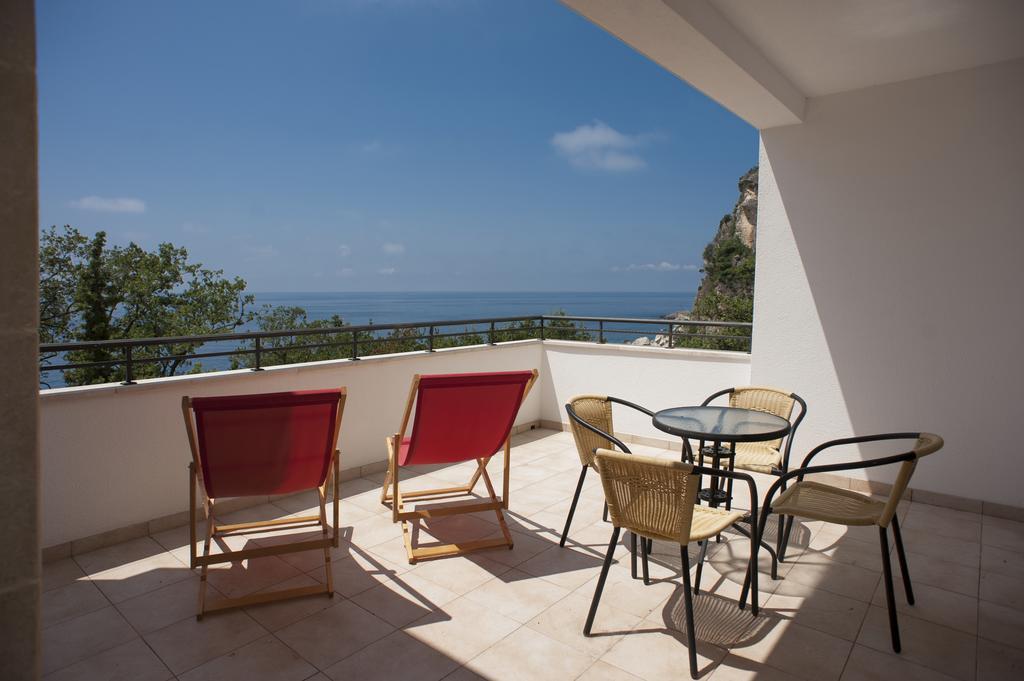 Apartments Villa Simonovic Petrovac Kültér fotó
