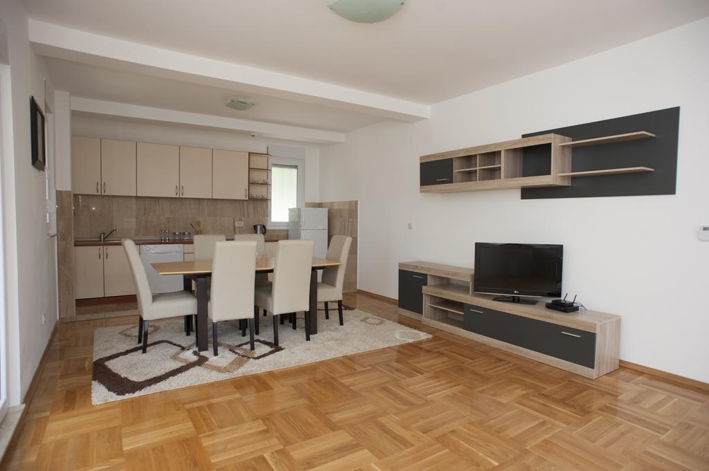 Apartments Villa Simonovic Petrovac Kültér fotó