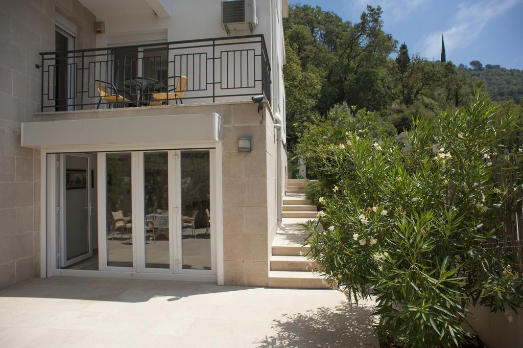 Apartments Villa Simonovic Petrovac Kültér fotó