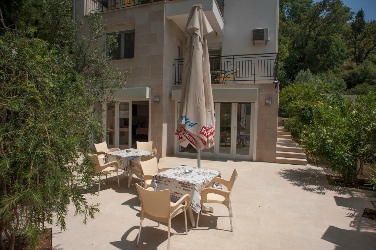 Apartments Villa Simonovic Petrovac Kültér fotó